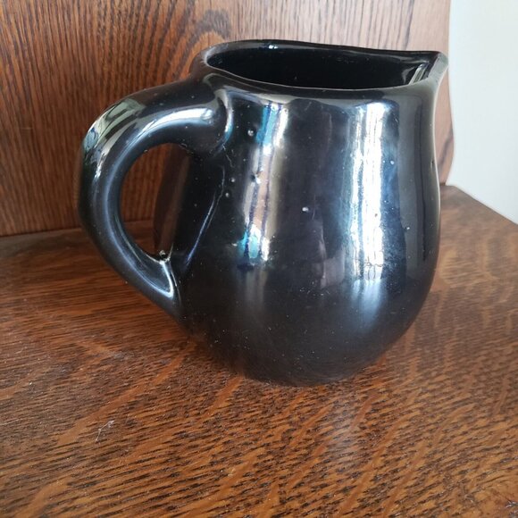 Antique‎ Vintage Black Glazed Primitive Farmhouse Ceramic Crock Pitcher - Picture 5 of 8